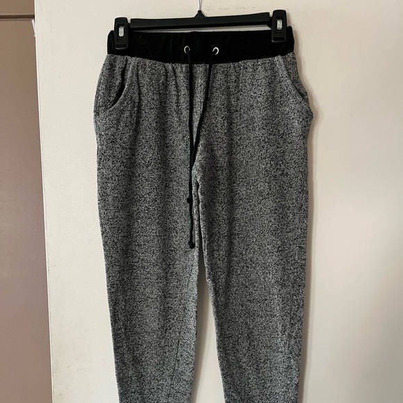 Sweatpants - Picture 2 of 4